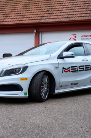 Mercedes Benz  A45 AMG